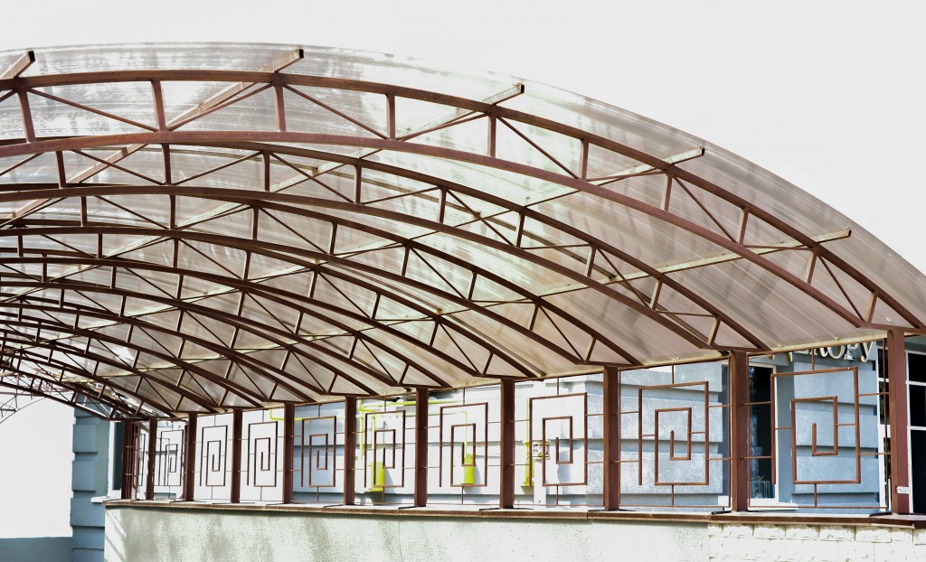 Polycarbonate canopy roof