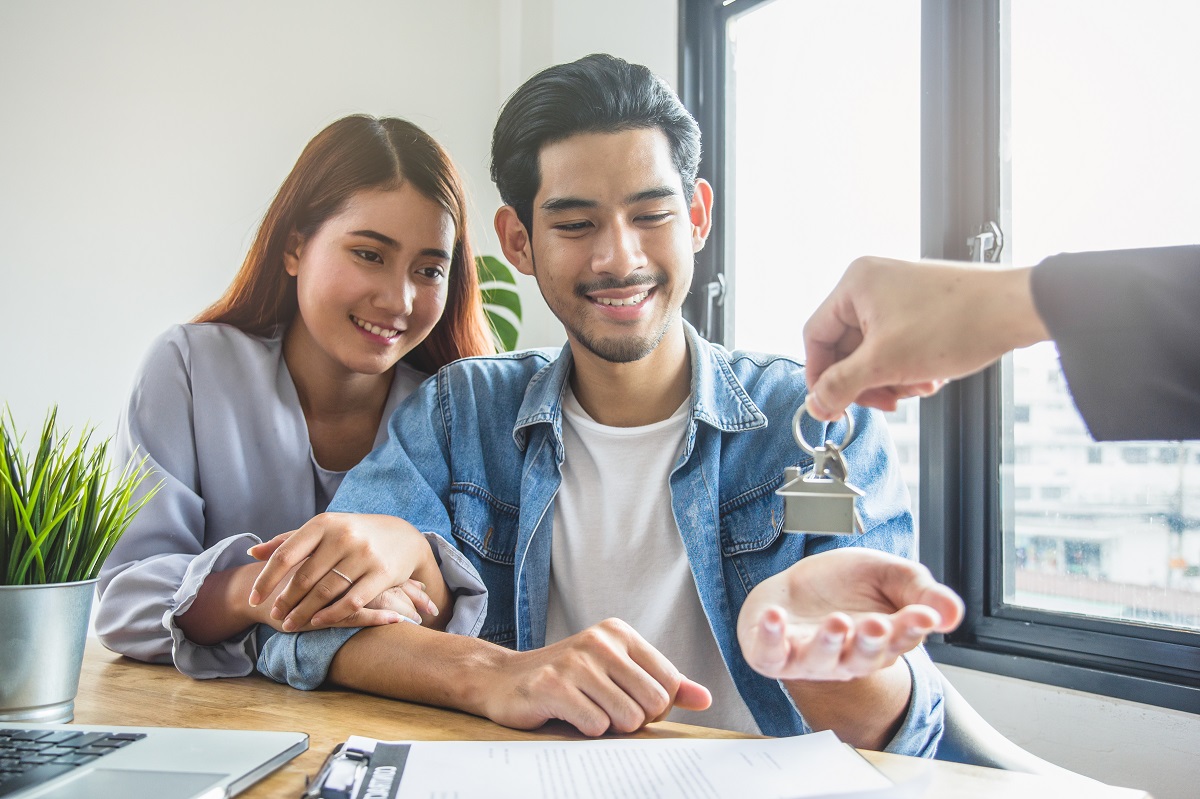 couple renting