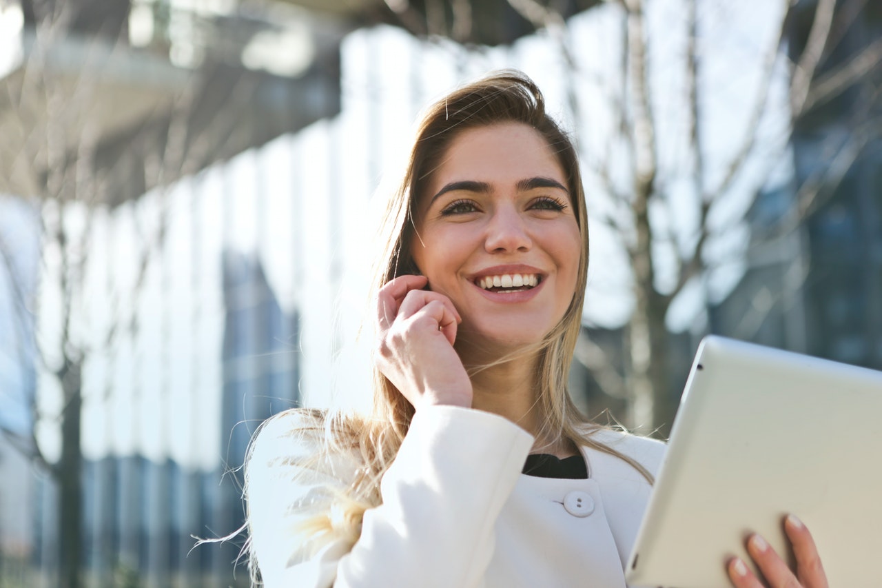 woman talking on the phone